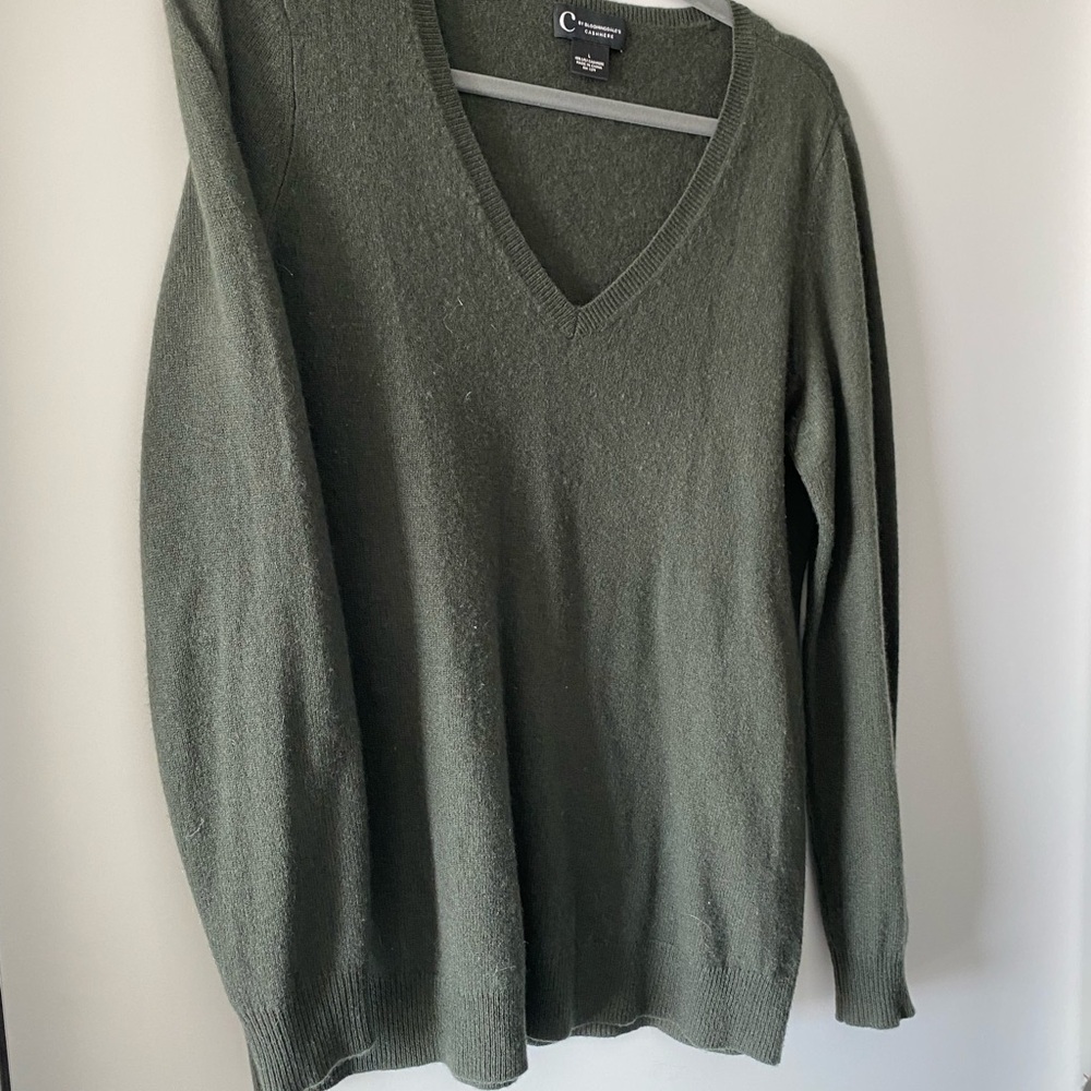 Bloomingdale's Cashmere Sweater in Dark Green